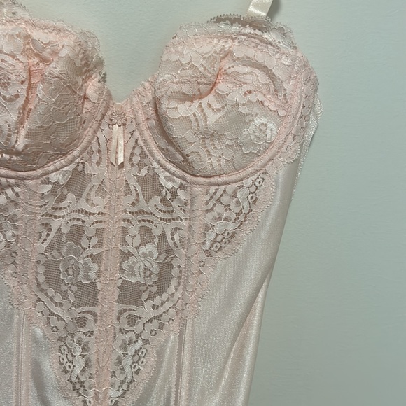 S/M Pink Corset - Picture 1 of 5